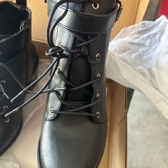 NIB Shoe Dazzle Dilly Block Heel Boottie - Picture 4 of 16